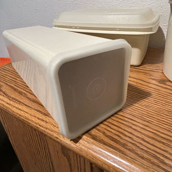 Tupperware Ice Cream, Cheese keeper and Storage Set - Picture 4 of 15